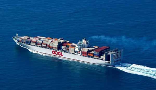 货物在通关时，被扣关的原因是什么？